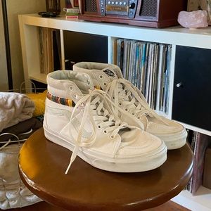 Vans Hightop White with Rainbow stitching